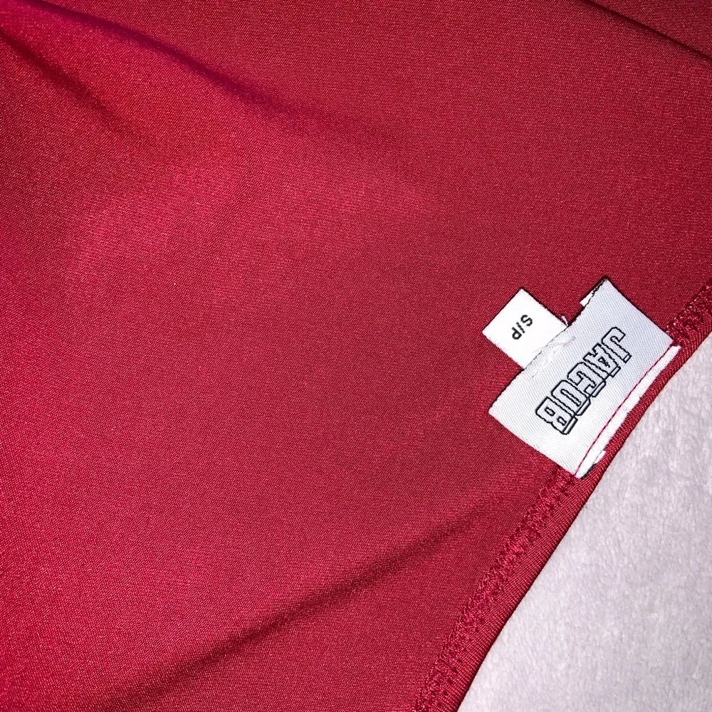 Cute Red halter top - Picture 5 of 5